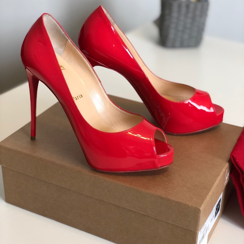 Christian Louboutin Prive Red Patent Pumps 38.5